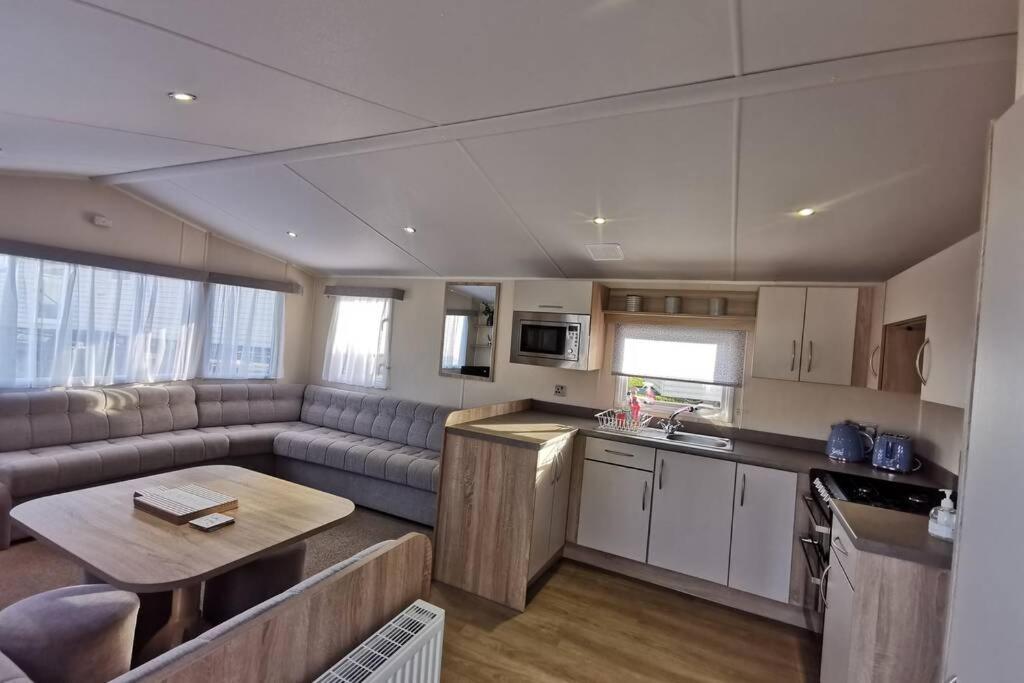 8 Sleep Chalet At Newquay Away Resorts Nb160 Eksteriør billede
